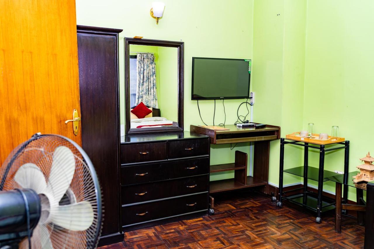 Kbb Hotel And Apartments Hosted By Hostmandu Lalitpur Ngoại thất bức ảnh