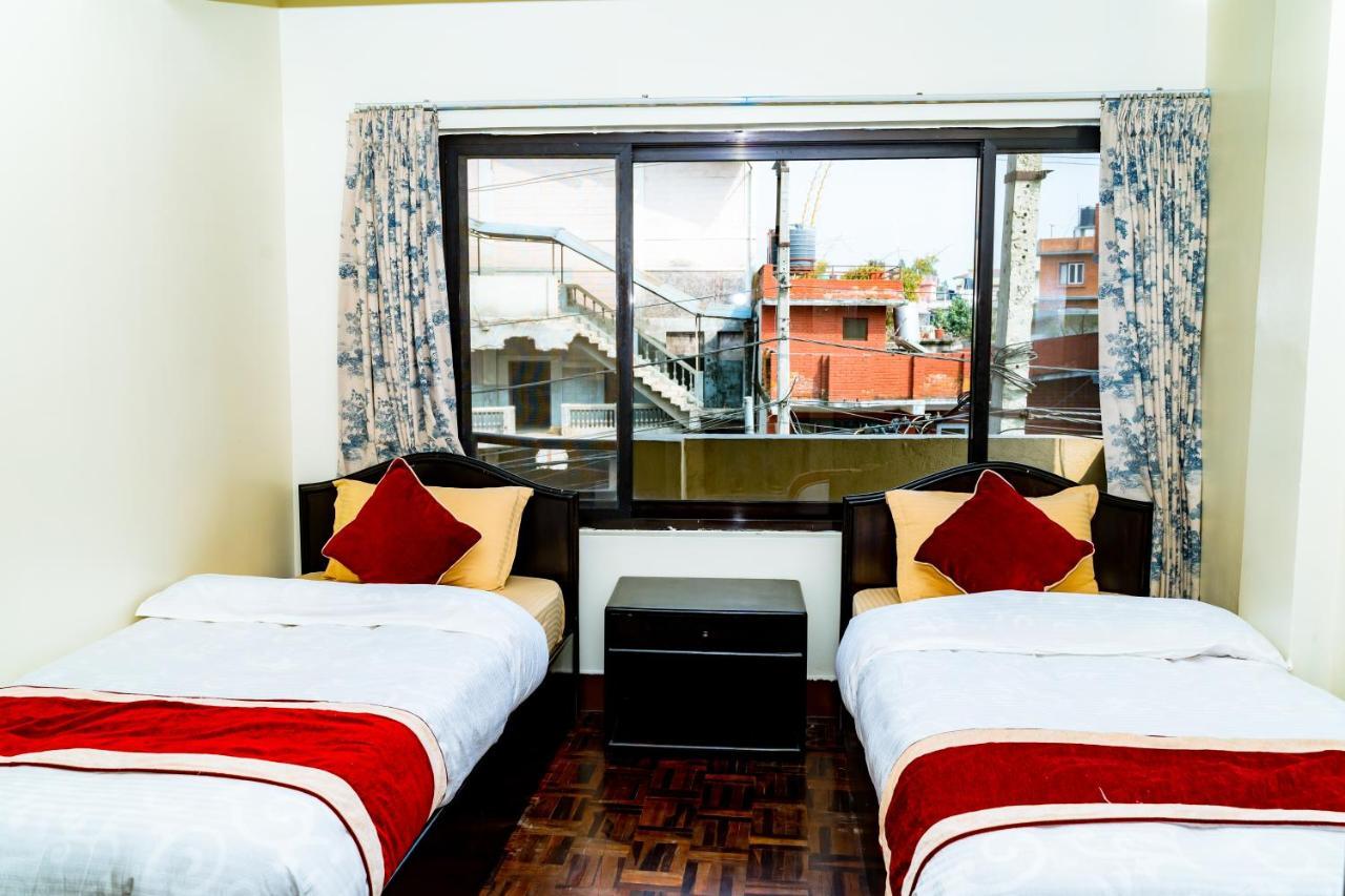 Kbb Hotel And Apartments Hosted By Hostmandu Lalitpur Ngoại thất bức ảnh