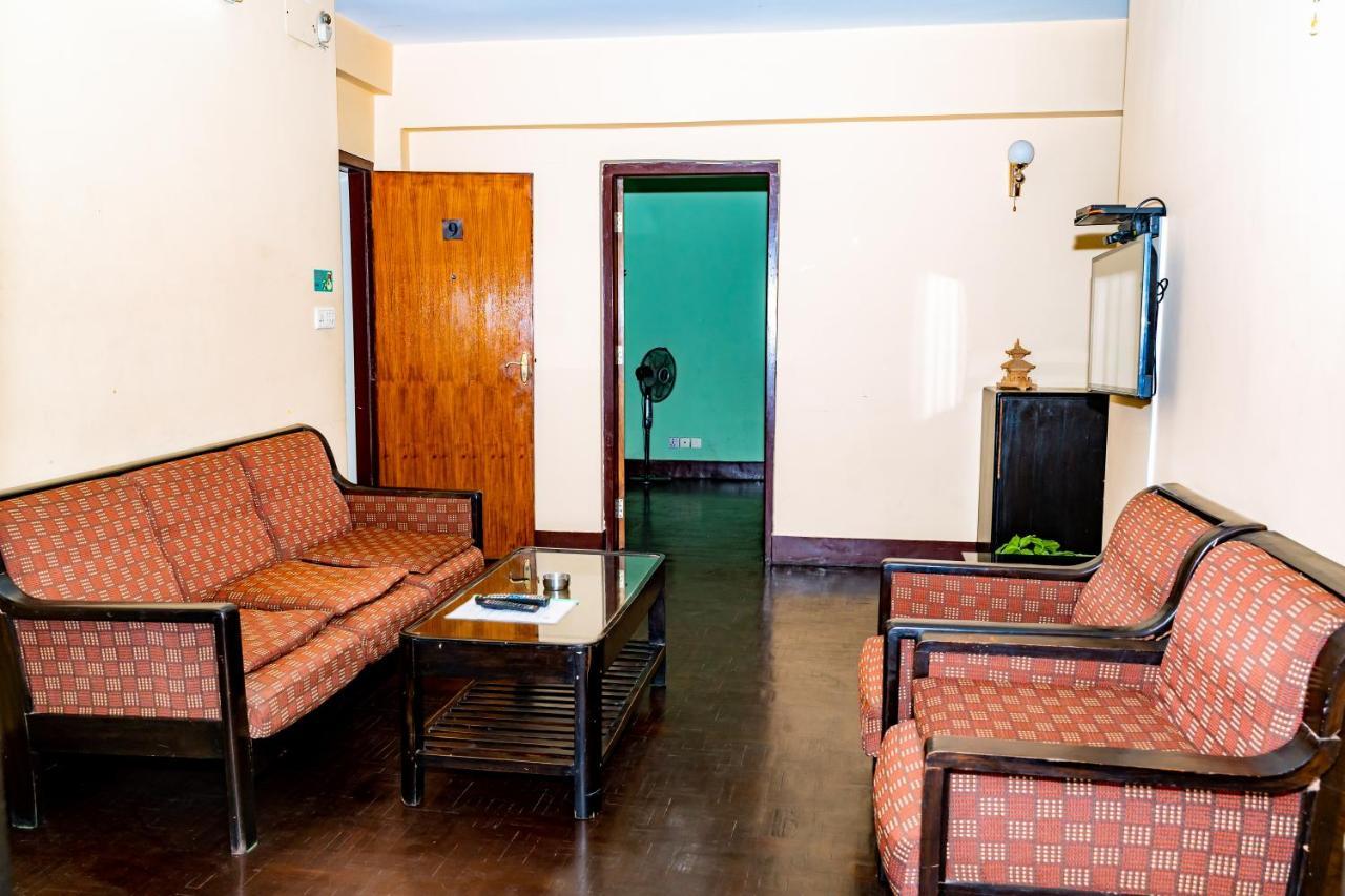 Kbb Hotel And Apartments Hosted By Hostmandu Lalitpur Ngoại thất bức ảnh